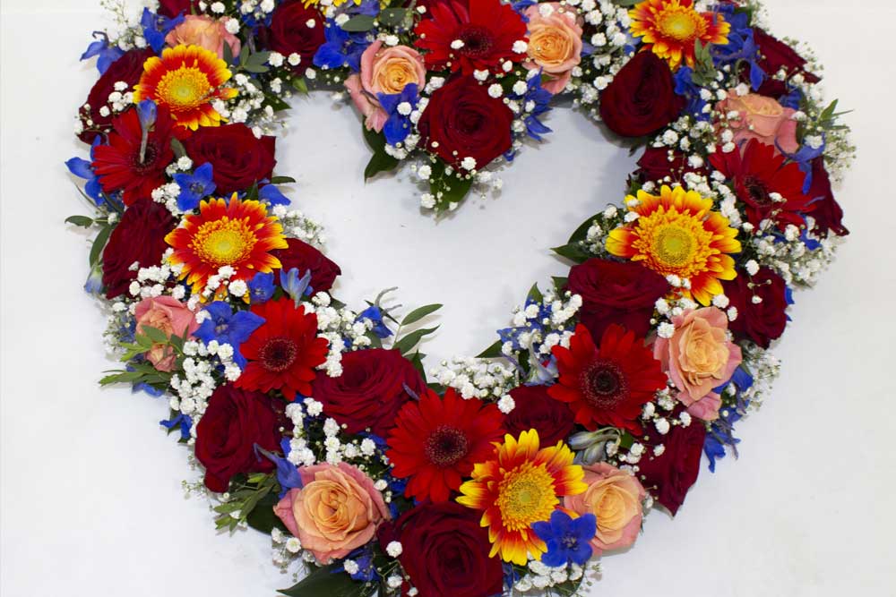 DELIVERING FRESH FLOWERS AND PLANTS LONDON AND NATIONWIDE